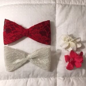2 Claire’s Oversized Lace Bows + 2 Flower Clips